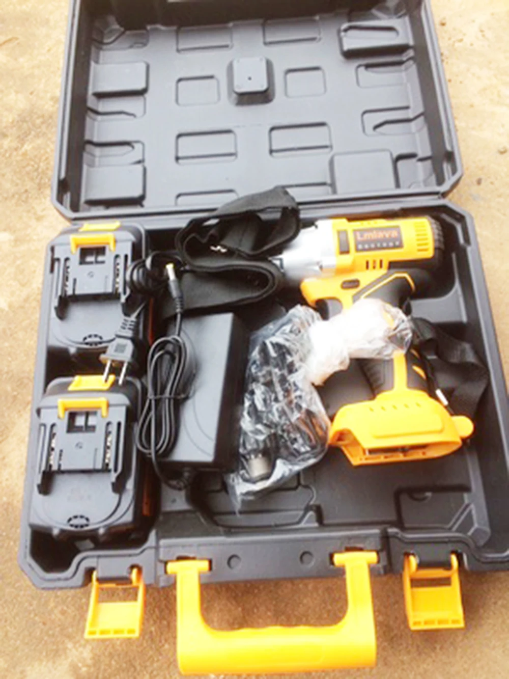 

450N.m Rechargeable lithium 2 batteries Electric wrench Impact Wrench Car Tire Wheel hand Wrench Cordless Drill driver tool