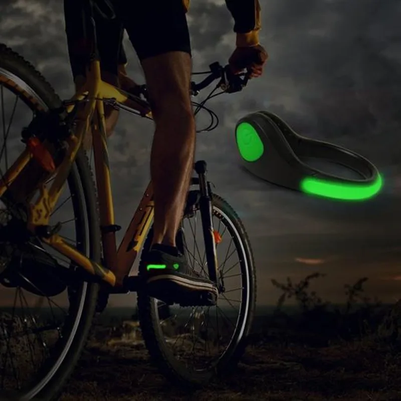 led shoe clip Runners Night Useful Novelty Tool Outdoor Clip Shoes Safety Flash Glowing Light for Running Cycling Bike lamp GiC