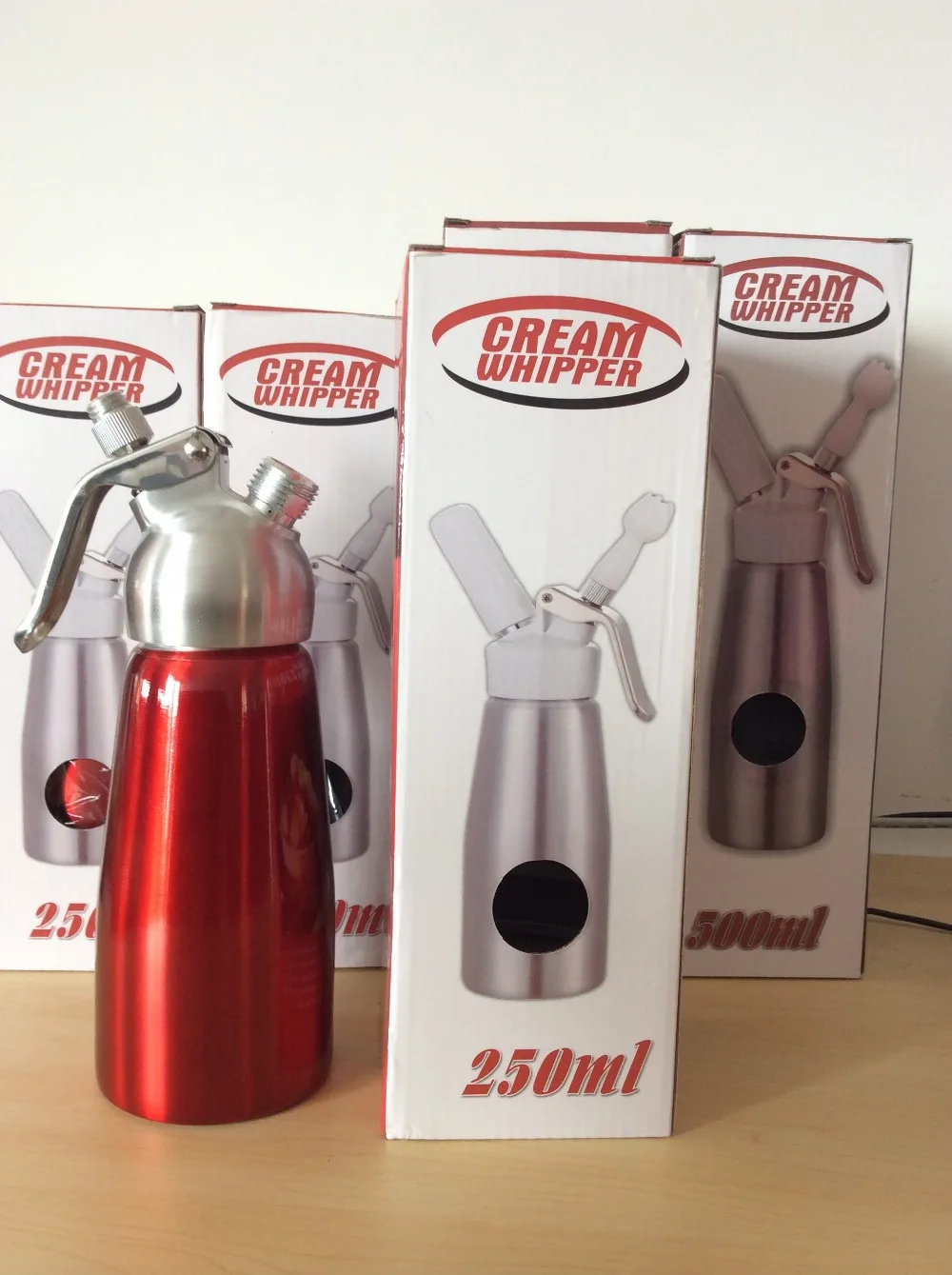 Free Shipping Aluminum Cream Charger Whipper Dessert Tool Nos Gas 250ML