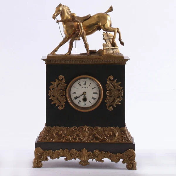 antique design golden brass horse racing theme with flowers carving