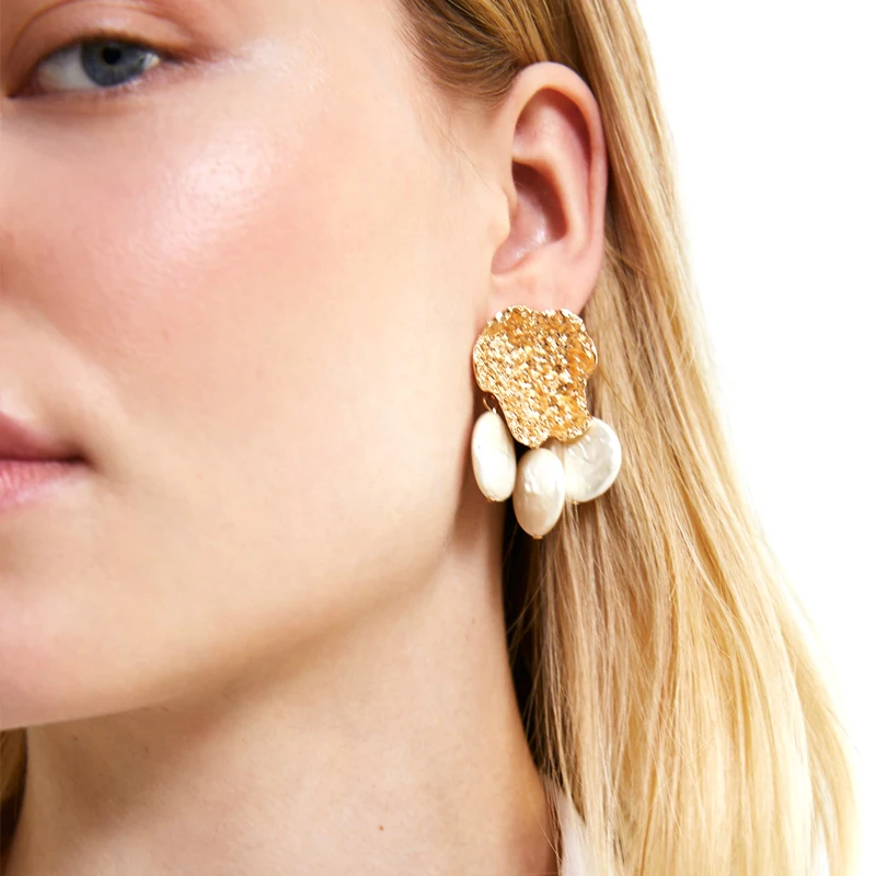 

JUJIA Official Store Pearl/Stud/Earrings/ for Women/ Earing/fashion/jewelry Korea Design Metal Gold Geometric Irregular Circle