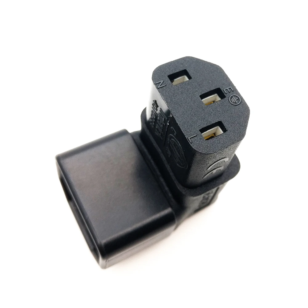 Прямоугольный переходник. Eu cee 7 power c5 plug adapter. Iec 320 c14 штекер. Iec 320 c20 угловой. Адаптер iec male c14 под прямым углом 90 градусов к iec female c13.