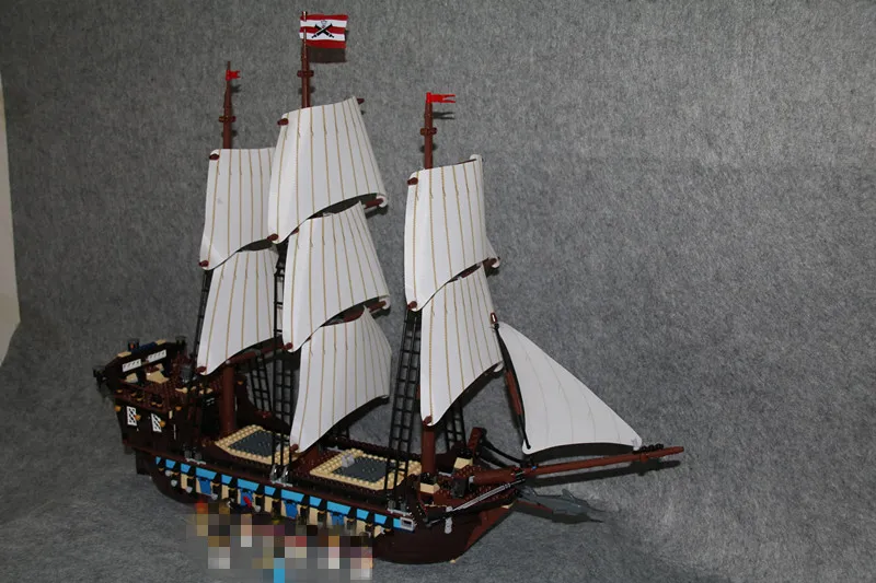 

New Pirates series The Imperial Flagship model Building Blocks Compatible 10120 22001 Classic Ship education Toy for children