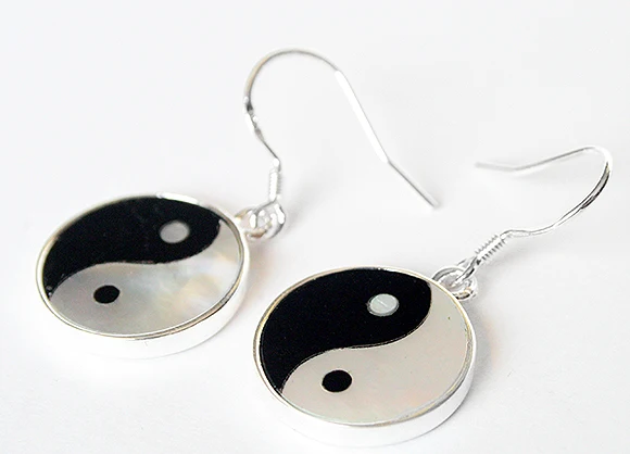

16mm Tai Ji Eight-Diagram Tactics Design Sea Shell 925 Sterling Silver Earrings