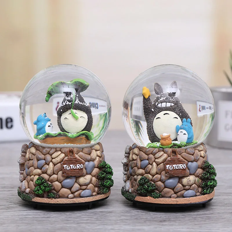 Nuevo Miyazaki Totoro bola de cristal caja de música adornos bola de cristal nieve con luz de música agua Polo caja de música artesanías hogar regalos