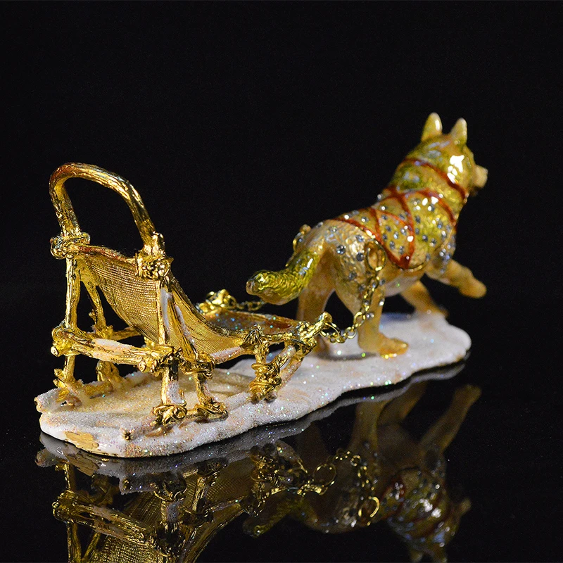 Qifu украшение дома золотого цвета сани собака держатель ювелирных изделий