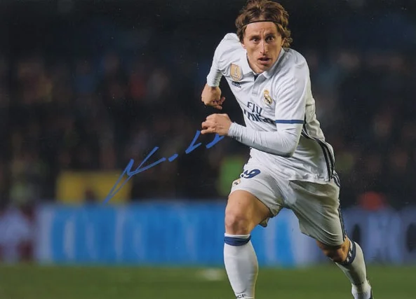 luka modric signed jersey