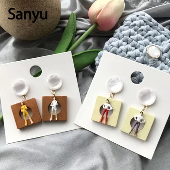 

New Arrival Crative Hollow Out Wooden Irregular Minuature Human Drop Earrings for Women Girls Little Humanoid Dangle Earrings