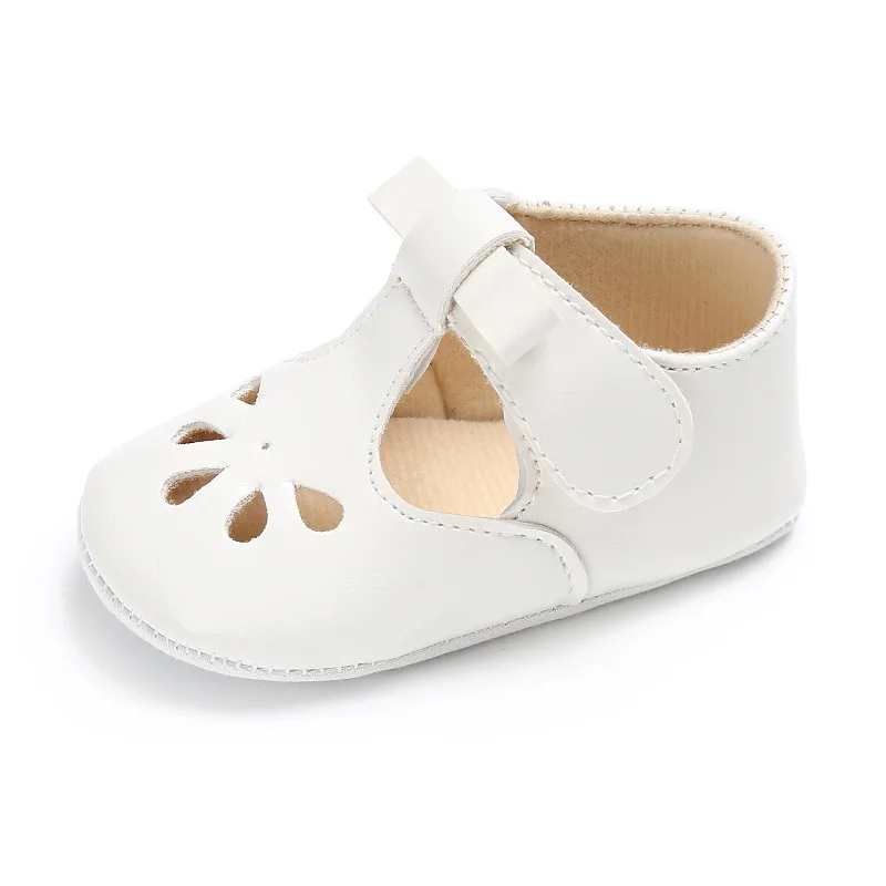 Мягкие Мокасины для новорожденного из искусственной кожи с резиновой подошвой; модная обувь с цветами для маленьких девочек; вечерние туфли для первых ходунков - Цвет: white