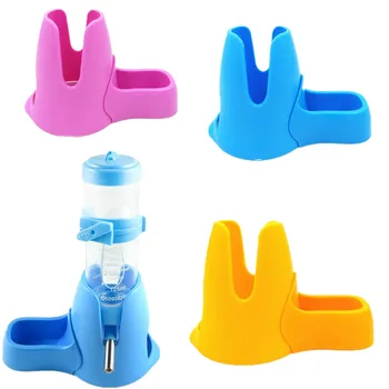 

2019 New Hot Automatic Water Feeder Small Animal Bunny Plastic Rabbit Water Bottle Holder Hamster Nest Chic Base Hut Dispenser