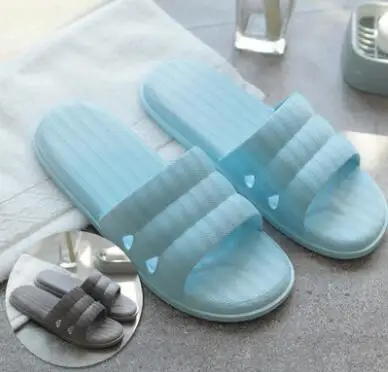 

201818 Woman slippers BLE