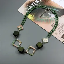 Новое Женское квадратное деревянное ожерелье с геометрическим ромбовидным корпусом, дизайнерское ожерелье зеленого цвета, элегантное модное ювелирное изделие