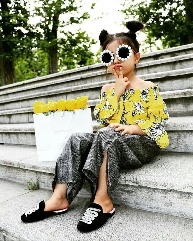 

VTOM Children's Set Off-shoulder Top High waist Wide-legged Trousers Floral Clothing Set Yellow Printed Pants Costume YYX57-2