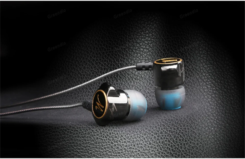 Greendio _In_Ear_Earbuds_Premium_In-Ear_Metal_Wired_Earphones_with_Microphone_Remote_Control_Full_Range_Hifi_Noise-Isolation_In-Ear_Earphone (10)