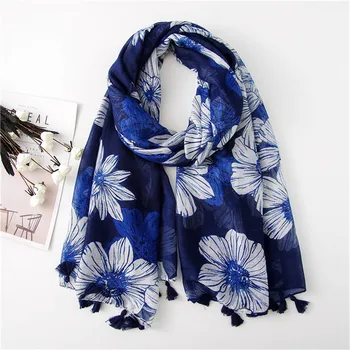 

Ladies Spain Lotus Floral Tassel Viscose Shawl Scarf 2018 New Brand Lady Wraps Pashmina Beach Stoles Foulard Muslim Hijab Snood