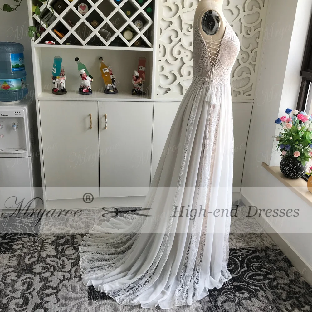 Spaghetti Straps Wedding Dress Twist