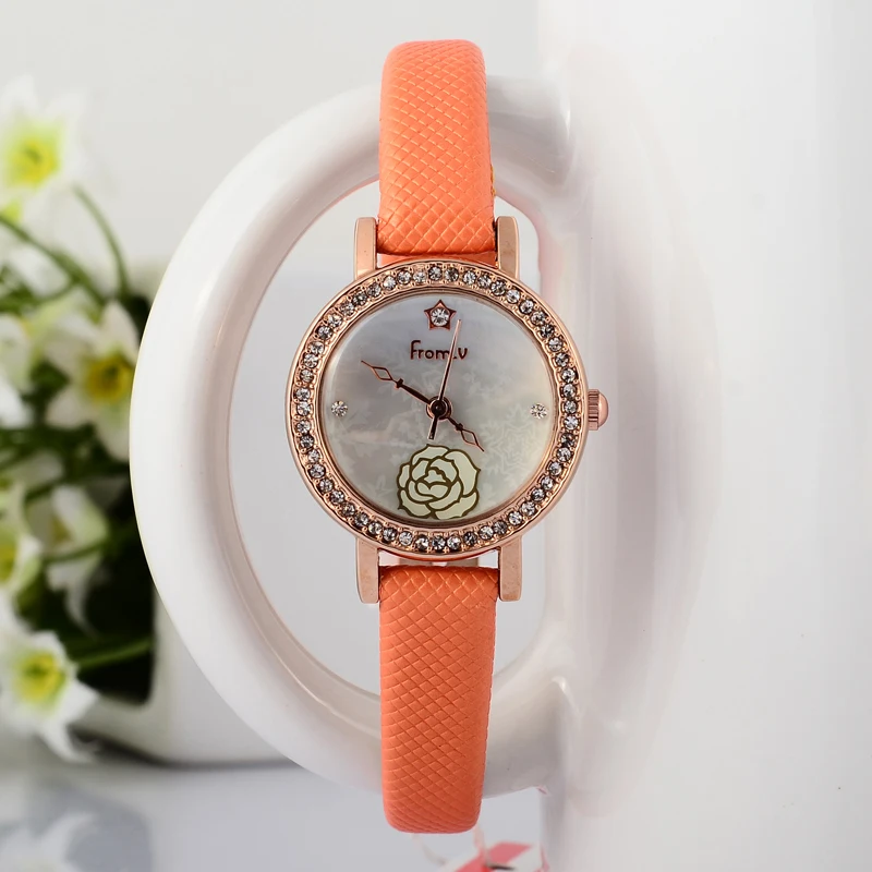Delicate Fashion Girls Small Size Floral Watches Popular Korean Designer Thin Leather Dress Wristwatch Quartz Shell