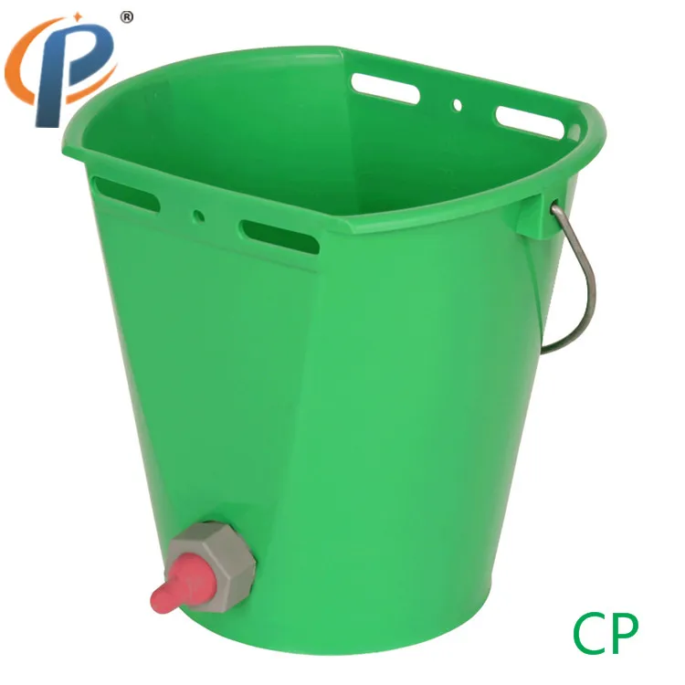 

Lamb Milk Feeding Bucket, Goat Feeding Milk with Replaceable Switch Valve