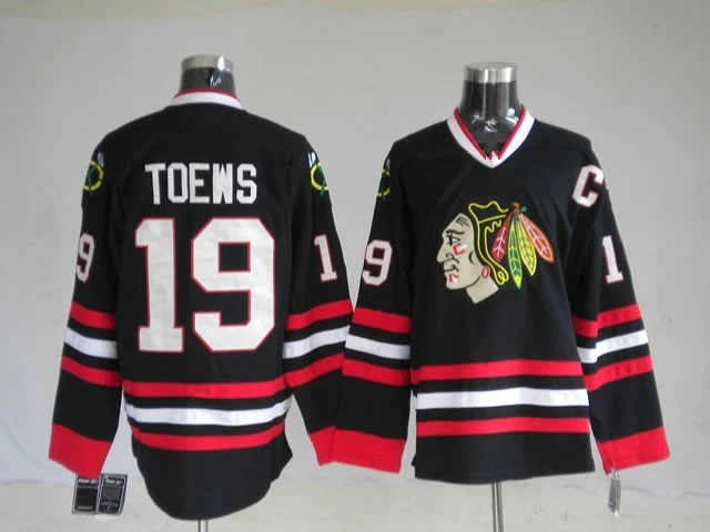 Jonathan Toews #19 Chicago Blackhawks Mens St. Patrick's Day Reebok Jersey