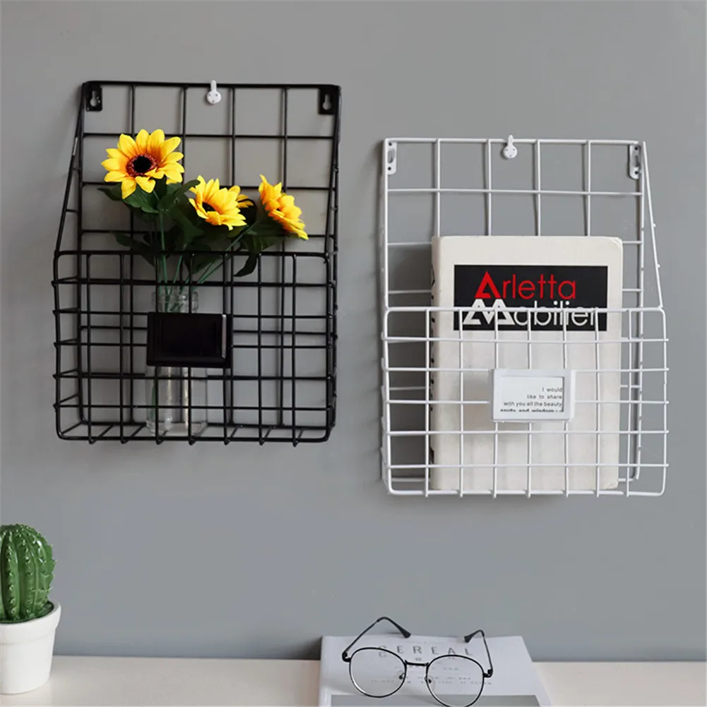 

1pc Nordic Iron Wall Hanging Rack Magazine Newspaper Storage Shelf Organizer Portable Multi-functional Storage Basket Home Decor