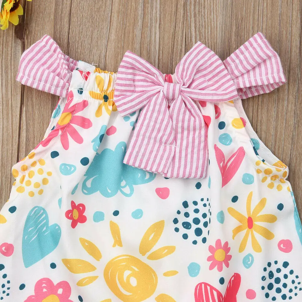 2019 Newest Hot Pretty Newborn Baby Girl Clothes 2Pcs Summer New Floral Heart Print Bow Tee Tops+PP Shorts Outfit Clothing Set 2019 Newest Hot Pretty Newborn Baby Girl Clothes 2Pcs Summer New Floral Heart Print Bow Tee Tops+PP Shorts Outfit Clothing Set