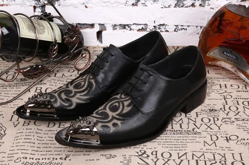 

Italy Style Fashion Men Metal Pointed Toe Dress Shoes Party Wedding Leather Shoes for Men