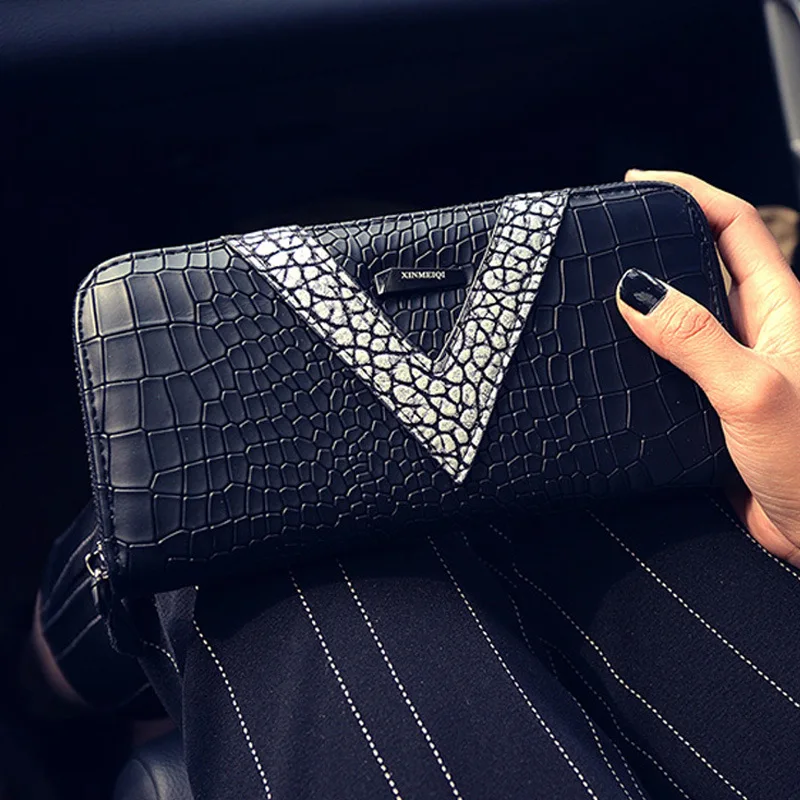 

Women's Crocodile Pattern Patchwork Wallets Long Design Zipper Wallets Clutch Card Holder Coin Pocket Wallet ST58