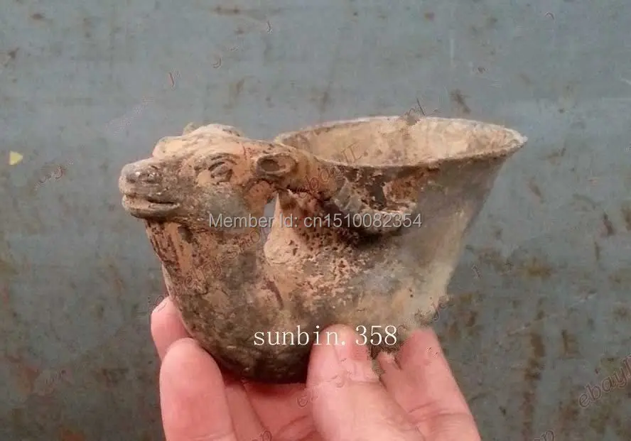 China Archaic Bronze statue Horn cup Signed carvings