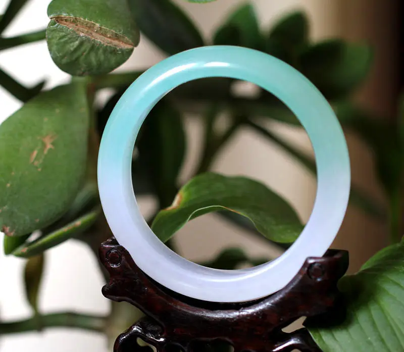 

2823 China beautiful jade bangle Chinese natural jade Bracelet