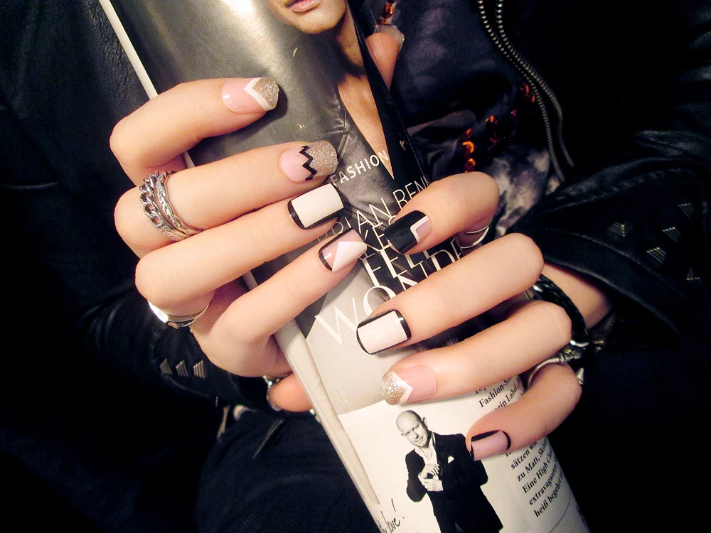 24 шт. Nail продукта геометрическая фигура накладные ногти Короткие патч(не содержит клей
