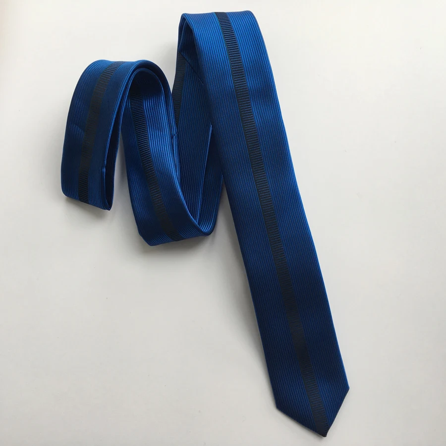 Новые дизайнерские Галстуки Уникальный Панель тощий галстук Королевский синий с черной вертикальной полосой Бесплатная доставка