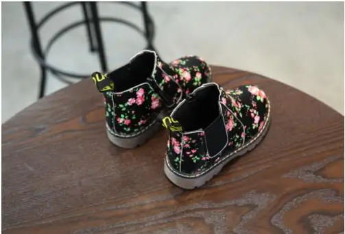 Ботинки martin для девочек, Botas, элегантная обувь из искусственной кожи с цветочным принтом, детские ботинки на резиновой подошве, брендовые