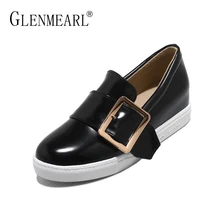 Черные женские лоферы на платформе; женская обувь на плоской подошве; Брендовая обувь на толстом каблуке с круглым носком и пряжкой; повседневная женская обувь без застежки размера плюс
