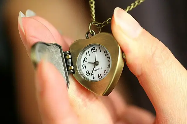 Genvivia Women Watch Love Heart to you Bronze Necklace Chain Pocket Watch With C Genvivia Women Watch Love Heart to you Bronze Necklace Chain Pocket Watch With C