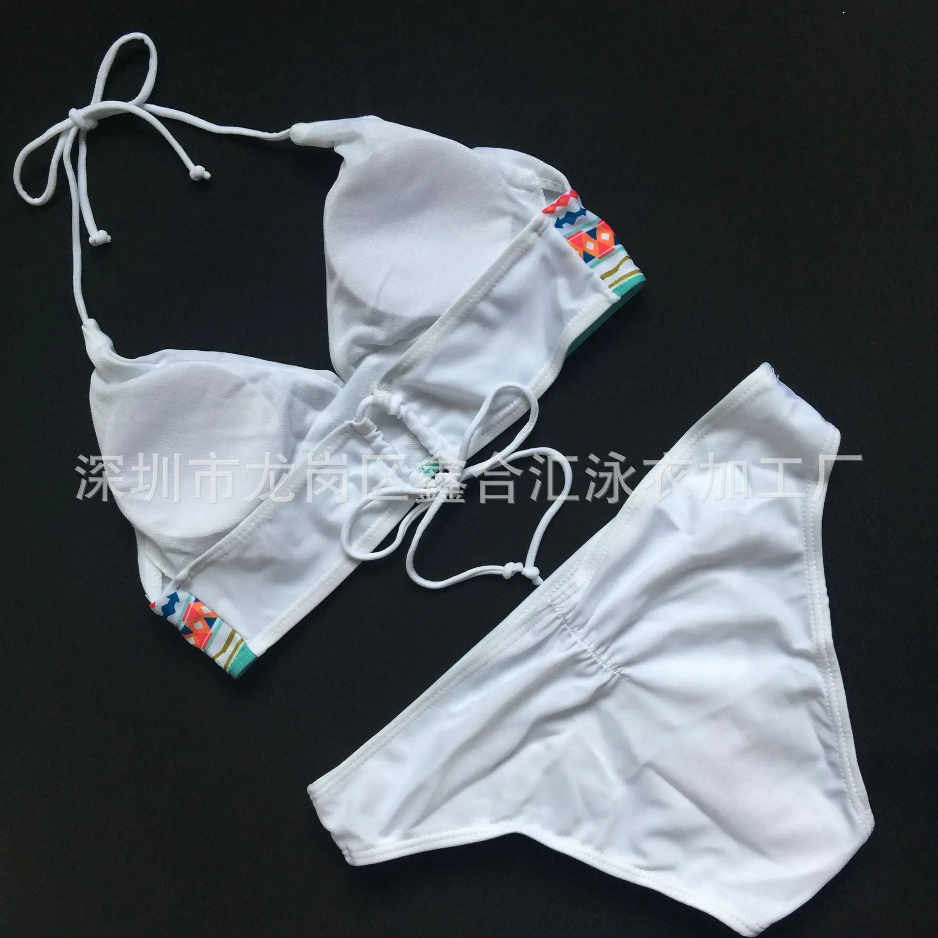 Для женщин купальный костюм Холтер бразильский пляж купальный Костюмы Плавание одежда biquini черный белый цветочный серфинг пляжная одежда