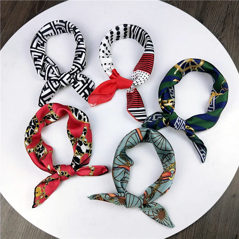 

Hair Band Square Scarf Women Handkerchief Head Neck Satin Scarf Small Tie Vintage Female Leopard Chain Foulard Neckerchief