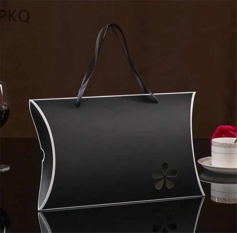 

10pcs Black pillow gift box kraft paper bag with handle large craft gift packing box Wedding present Packaging boxes 32x20x5.5cm