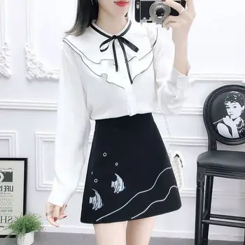 

Spring Autumn Women Two Piece Set Female Blouses Tops + Floral Embroidery Mini Skirt Sets Girl Students Vintage Sweet Suits F83