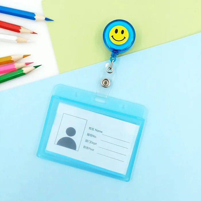 

2Pcs Cute Smiley Face Retractable Badge Reel Holder Students Nurse Exhibition Pull Key ID Name Card Badge Holder School Supply