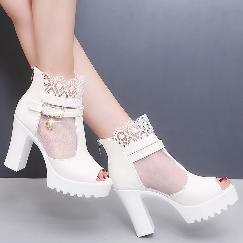 

2018 Summer Hollow Women Sandals Thick High Heel Ankle Strap Fashion Sandal Female Party Shoes