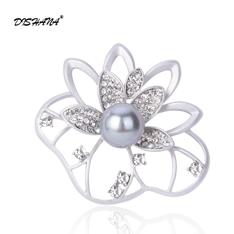 

Dishana Brooches for Women Stimulated Pearl Brooch Pin Women Fashion Jewelry Safety Pines Metalicos Flower Pins Et Broches Bijou