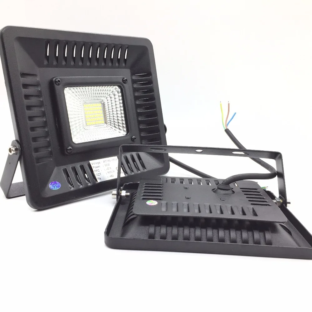 30 watt led flood light 100% Real Power LED Flood Light 30W 50W Outdoor Lighting Floodlight 220V Ultra thin IP65 Garden Light Spot Light LED Refletor led flood