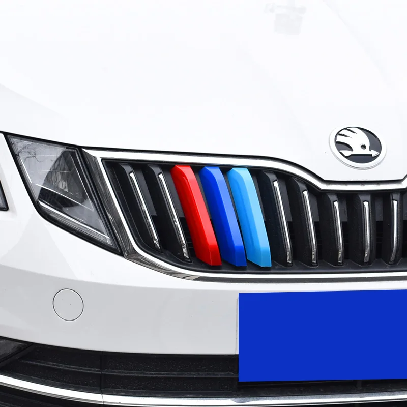 Для Skoda Octavia 2015 2018модифицированная специальная средняя сетка Трехцветная полоса