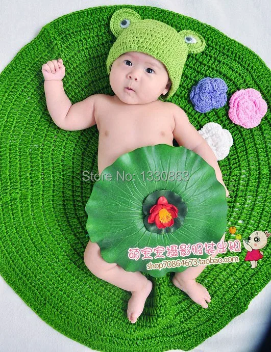 

Soft New newbosrn Baby Costume Photography Prop Frog Prince Infant Girl and Boy Knit Crochet Free shipping