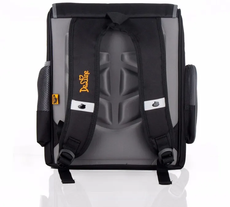 2046999423_328647936