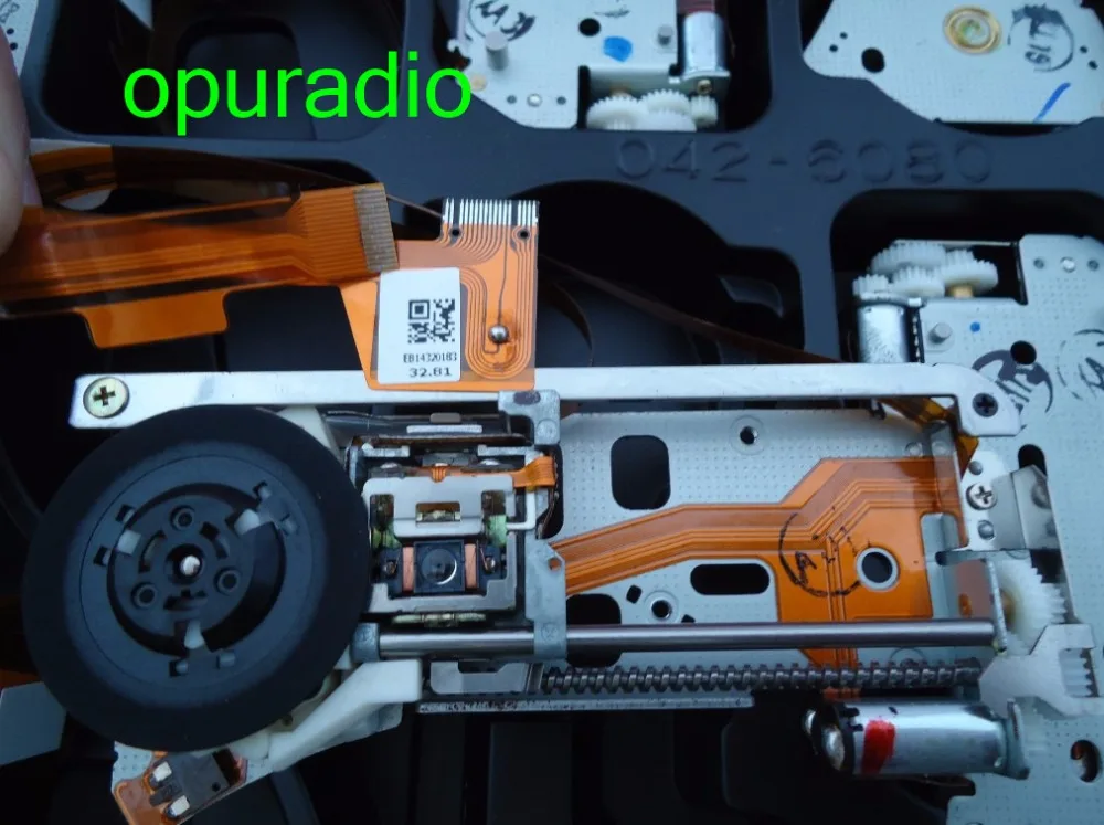 Fujitsu ten 6CD small mech ford_