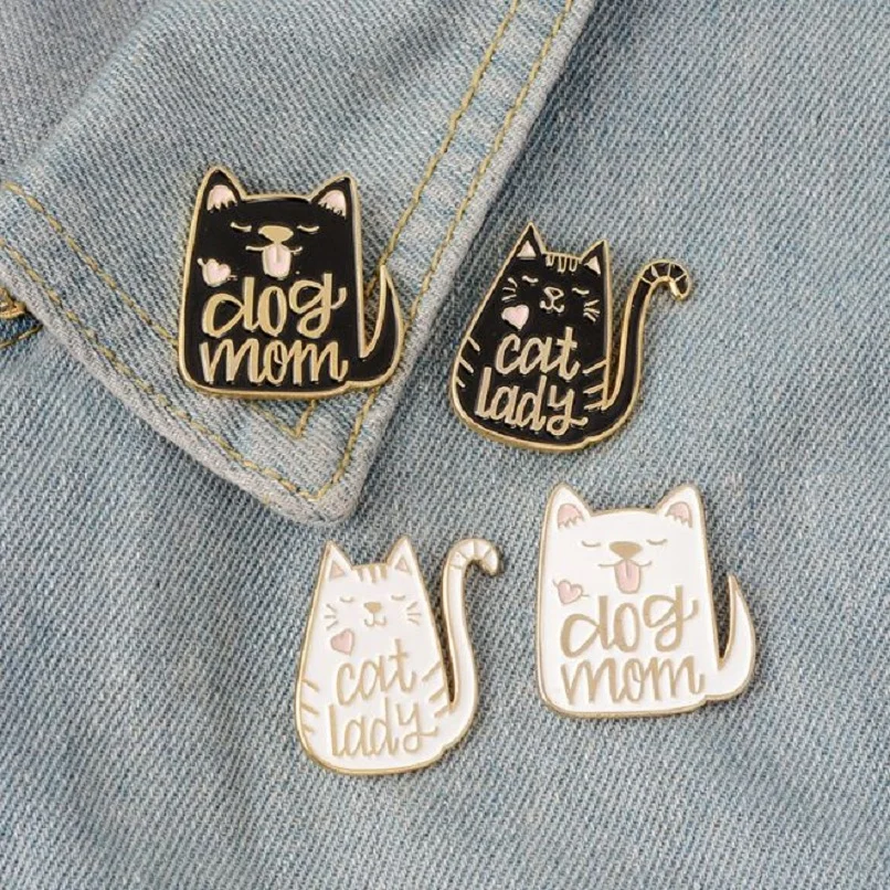 

Exquisite creative fashion cartoon cat dog dog mom cat lady fashion alloy brooch backpack accessories micro chapter gift
