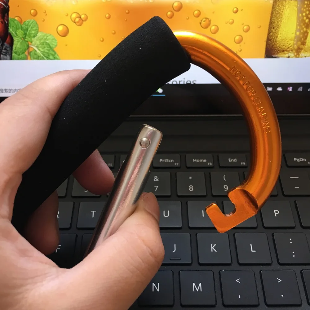 1 piece 135x9cm Big Large Carabiner Hand Hook Carry For Roller Skate Shoes Ski Snow Boots Random Color Aluminium Alloy 1 piece 135x9cm Big Large Carabiner Hand Hook Carry For Roller Skate Shoes Ski Snow Boots Random Color Aluminium Alloy