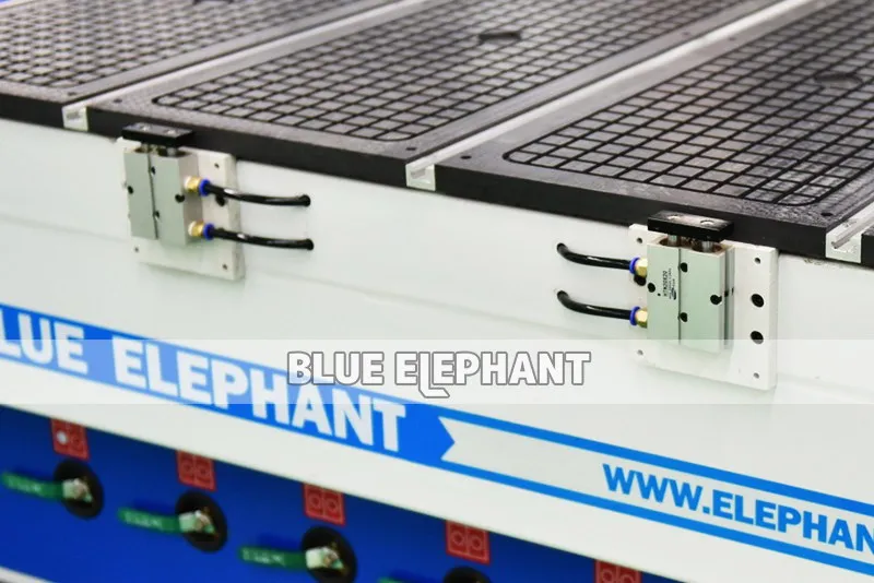 t-slot-and-vacuum-working-table-for-1530-atc-cnc-router-with-carousel-tool-changer