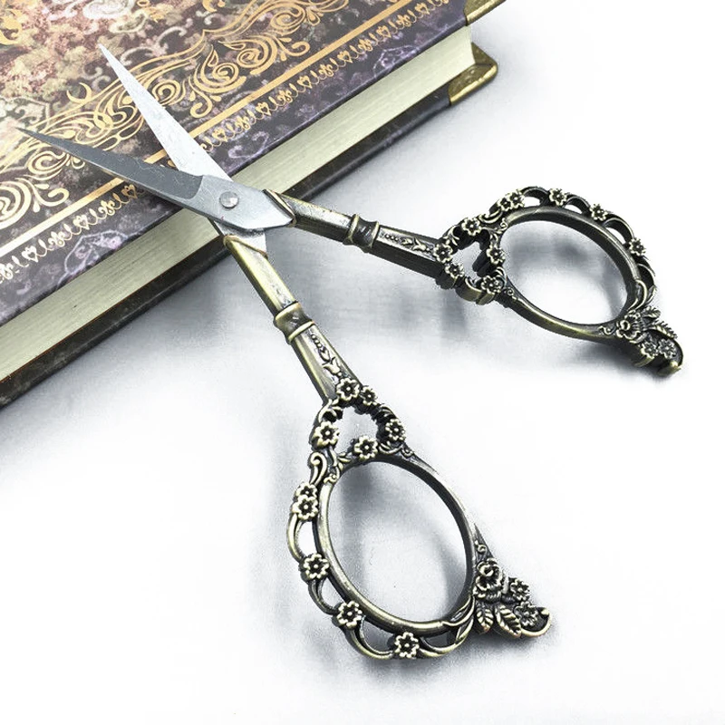 2018 Newest European Vintage Stainless Steel Sewing Shears Floral Scissors Craft DIY Tools